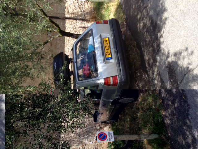 M'n zusje opgezocht aan het Garda meer, in een plaatsje genaamd Toscolano Maderno. Moest langs Via Unica's en dus blij dat mijn spiegels er nog aanhangen.