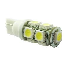 T10 led die ik heb gebruikt, past net in de behuizing