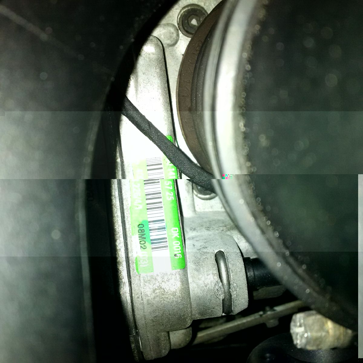 Sticker op gasklephuis