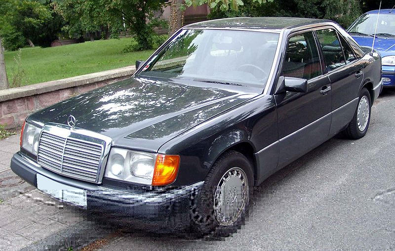 Mercedes-Benz-200-W124.jpg