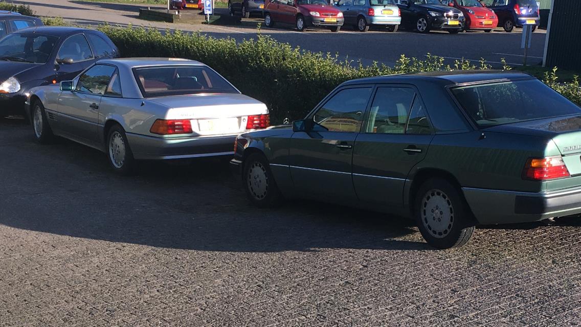 500SL en 200E 1992.jpg