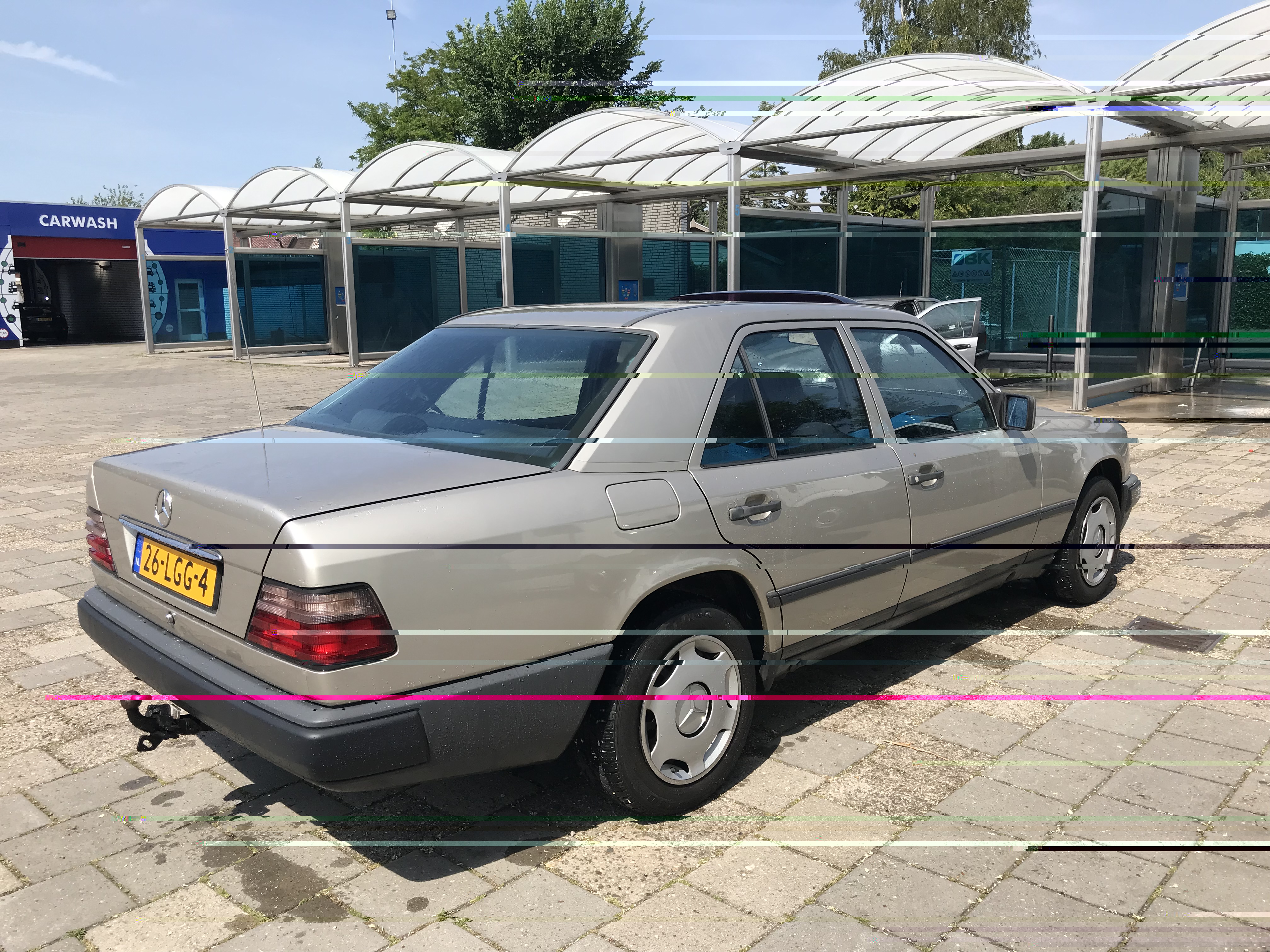 Mercedes Benz W124 230E