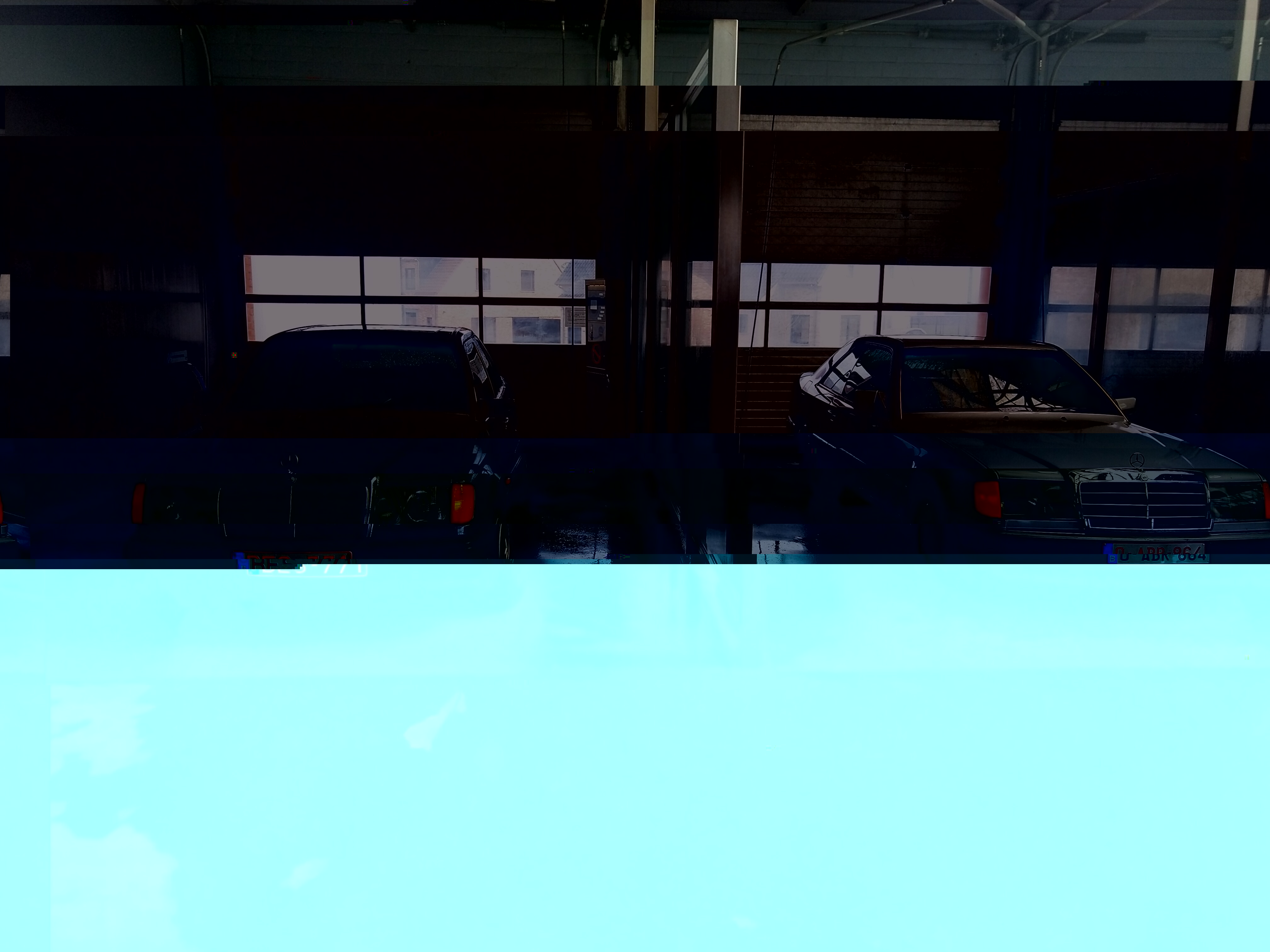 Toevallig samen met een mooie 250D in de carwash.