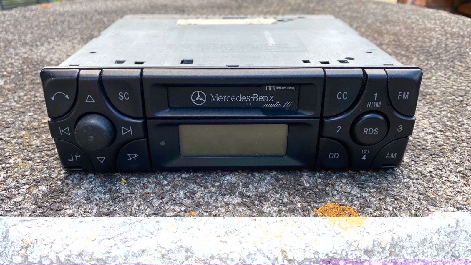 Becker BE3100 Audio 10 Kassettenradio W124.jpg