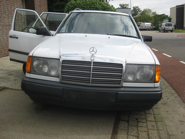 Arnhem, overal roest doorgezakte vering