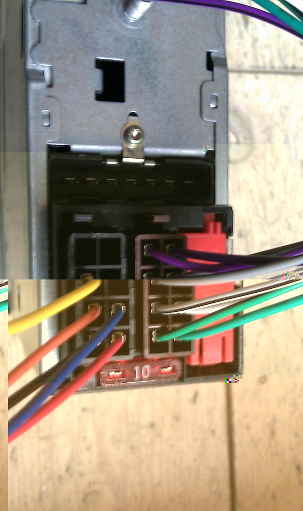 de snoertjes van de radio (onderaan)